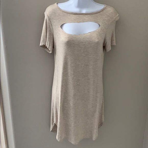 Comfy cutout T-Shirt dress - Picture 1 of 5